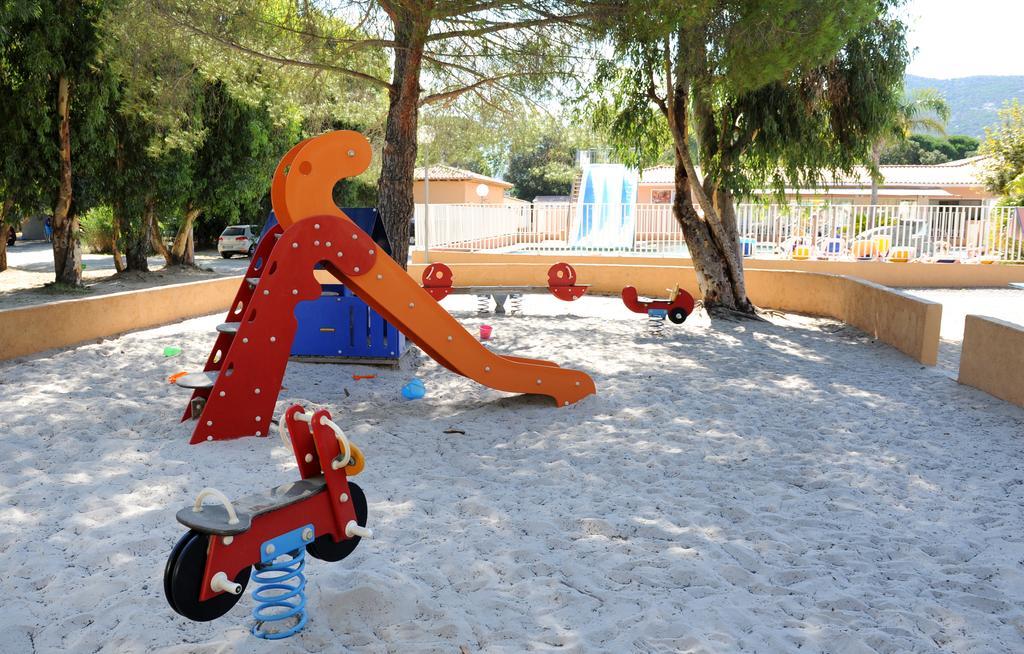 Camping Les Castors Calvi  Exteriér fotografie